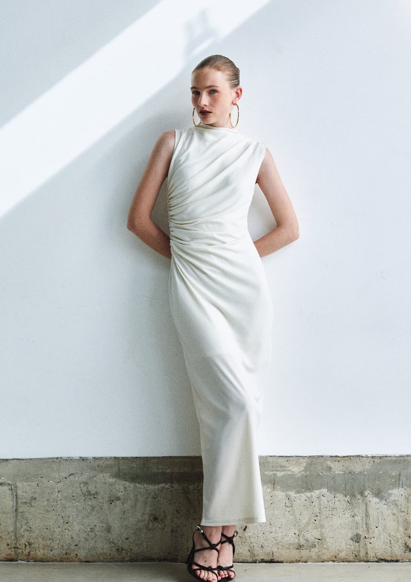 Vestido Midi Drapeado  Malha Mesh