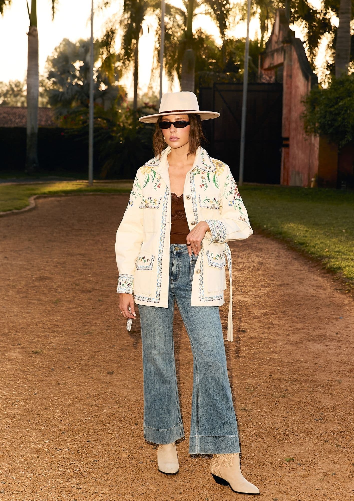 CALÇA JEANS FLARE BOLSOS
