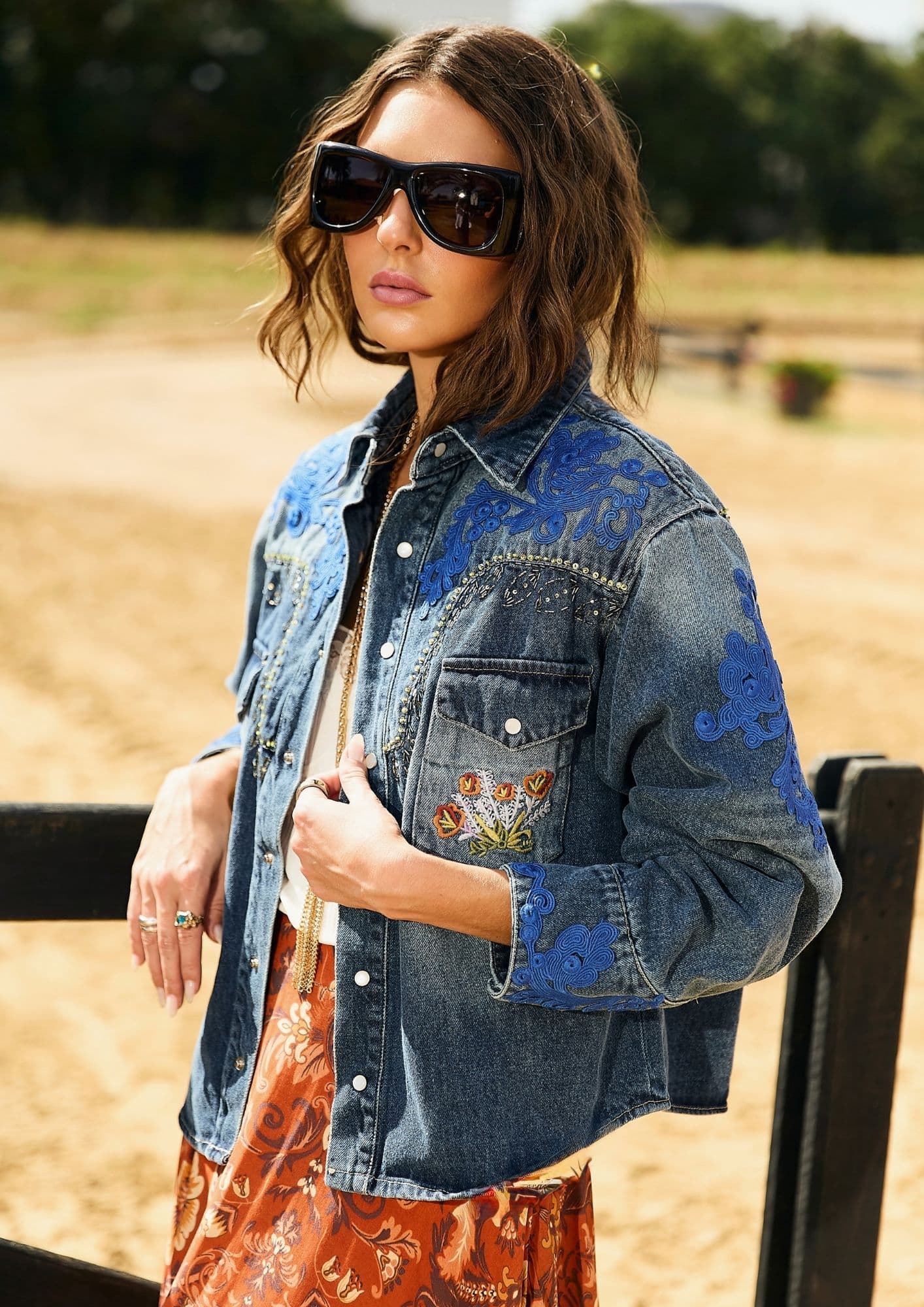 CAMISA JEANS BORDADA