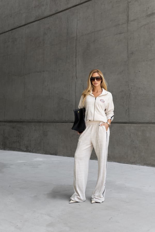 CONJUNTO TRACK SUIT PLUSH