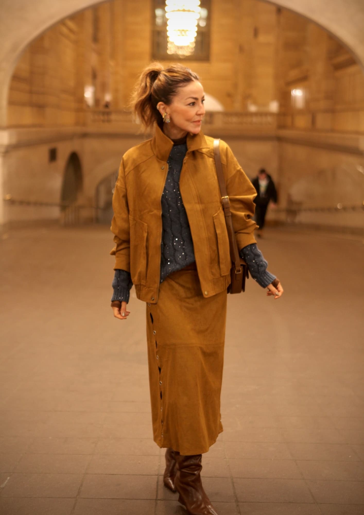 JAQUETA BOMBER SUEDE