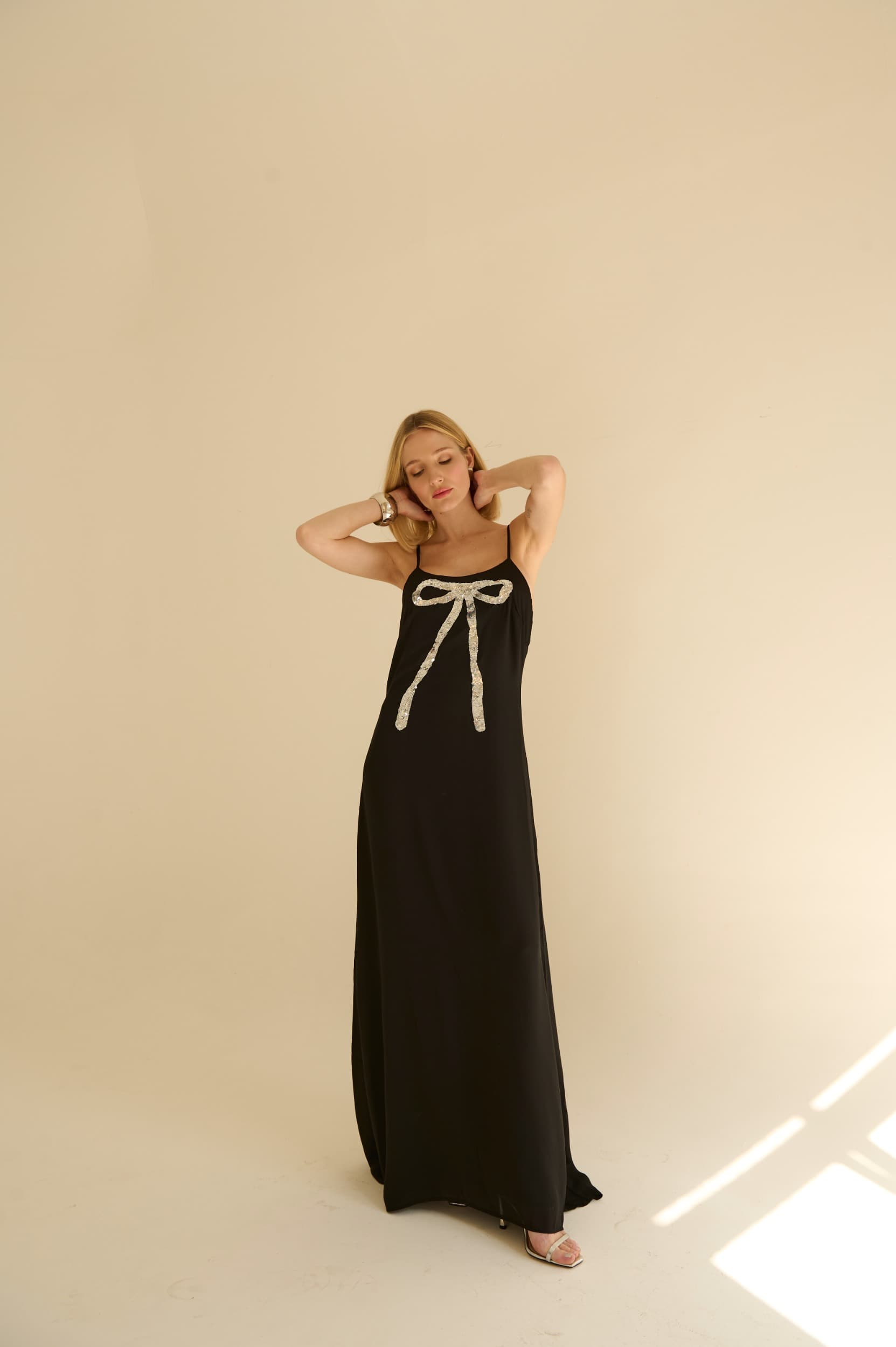 Vestido Brilho Laço Longo 