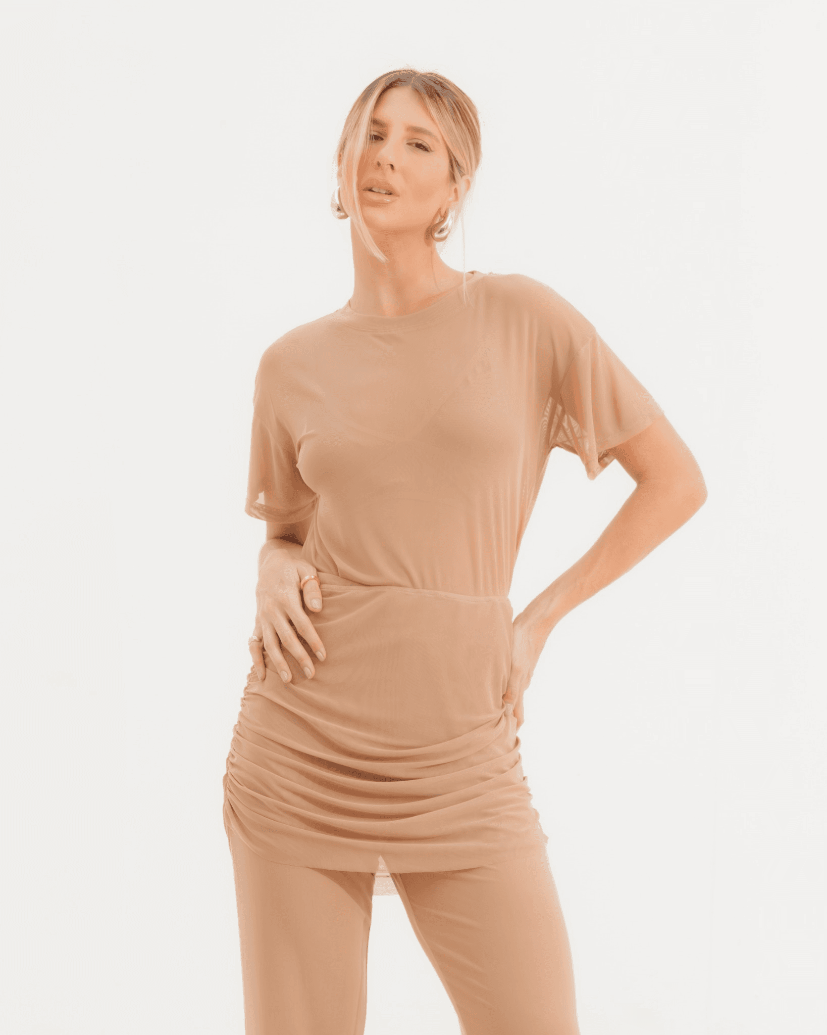 BLUSA DE TULE COM SEGUNDA PEÇA